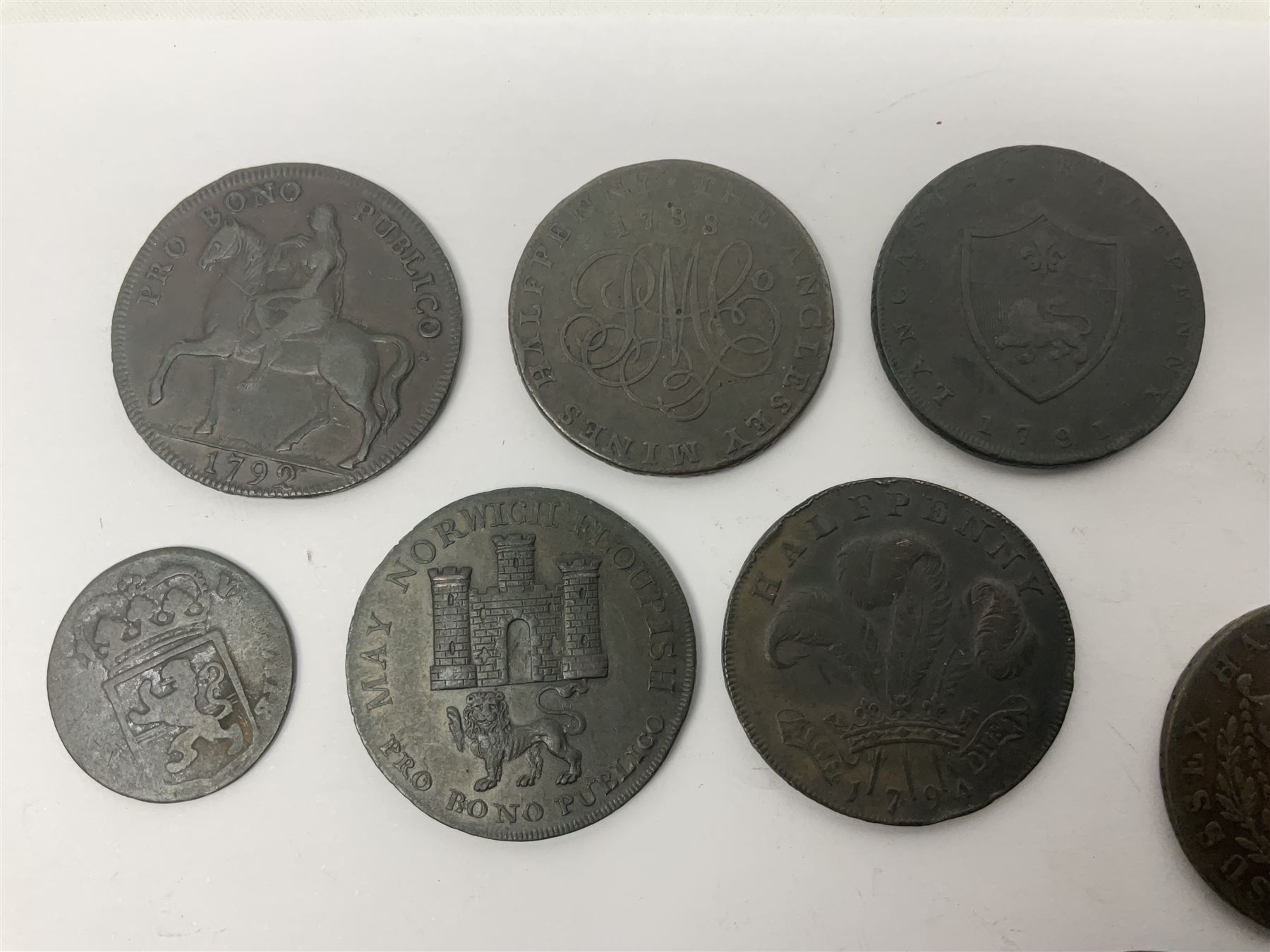Thirty six late 18th century onwards tokens to include Georgian love token engraved ‘Betty Barlow’ to reverse of 1788 Anglesey Mines halfpenny, 1792 Coventry halfpenny, 1792 North Wales halfpenny, 1795 Duke of York halfpenny etc 