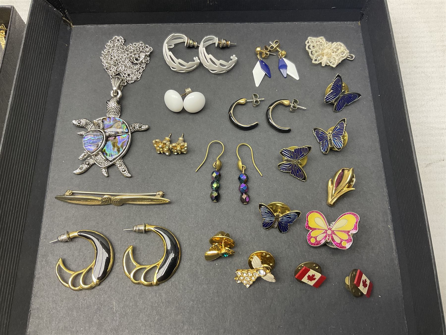 Silver-gilt drip design Lucy Q necklace, designed by Lucy Quartermaine, amber necklaces, silver-gilt stone set heart pendant, 10ct gold single stone set stud earrings, silver interchangeable pearl hoop earrings and a collection of costume jewellery and wristwatches 