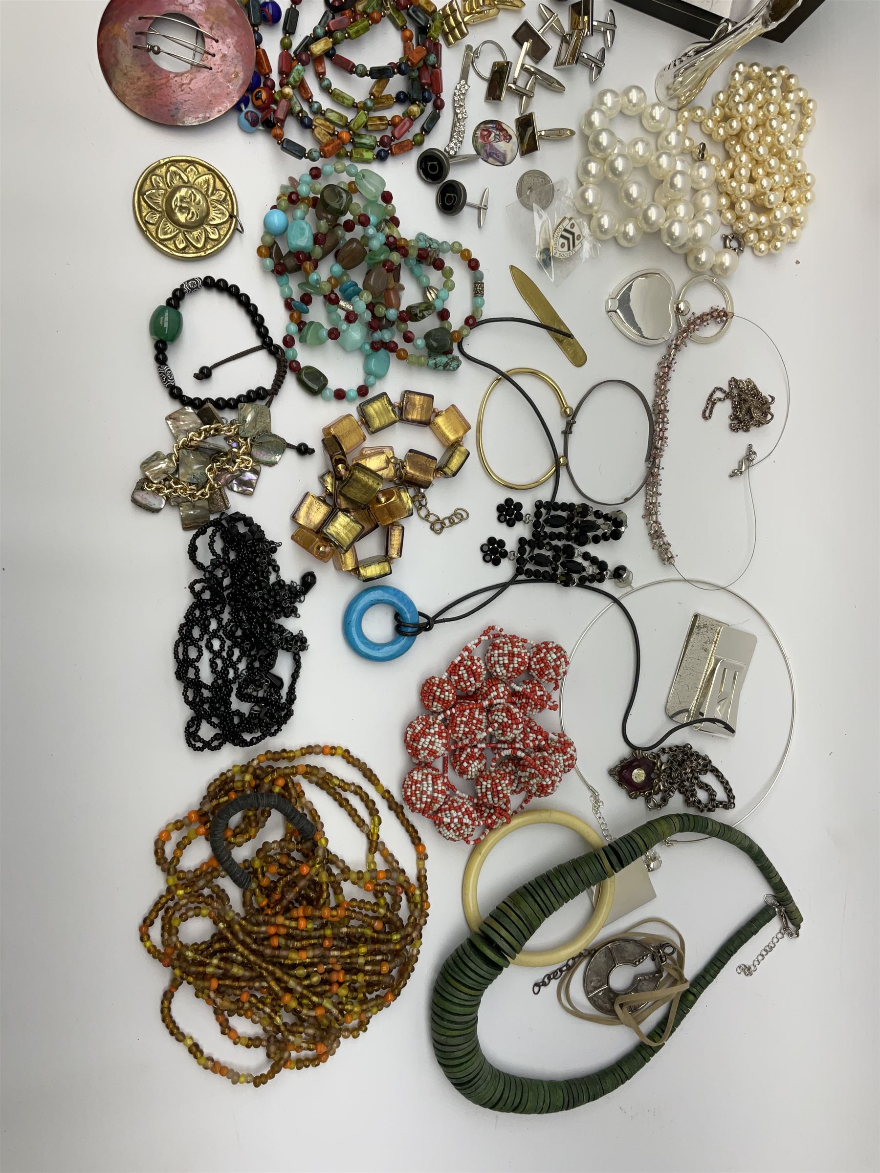 Silver jewellery to include bangles, bracelet, cufflinks, all stamped, pair of boxed Montblanc cufflinks, boxed Mondaine wristwatch, collection of Vintage and later costume jewellery, five silver handled knives, and a boxed Halcyon Days enamel box. 