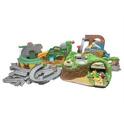 Quantity of Thomas the Tank Engine playsets and track, and Thunderbirds 2004 Tracy Island playset with some associated vehicles, in two boxes 