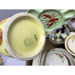 Burleigh Ware jug of baluster form modelled with fox and heron, cabbage dish, Carlton Ware lobster scallop dish, Royal Doulton The Hunting Man plate, Grimwades, other early 20th century ceramics and a Henry Alcock wash set to include jug and bowl, chamber pot etc