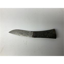 Post WW2 Gurkha kukri, in leather scabbard complete with two skinning knives, 42cm overall