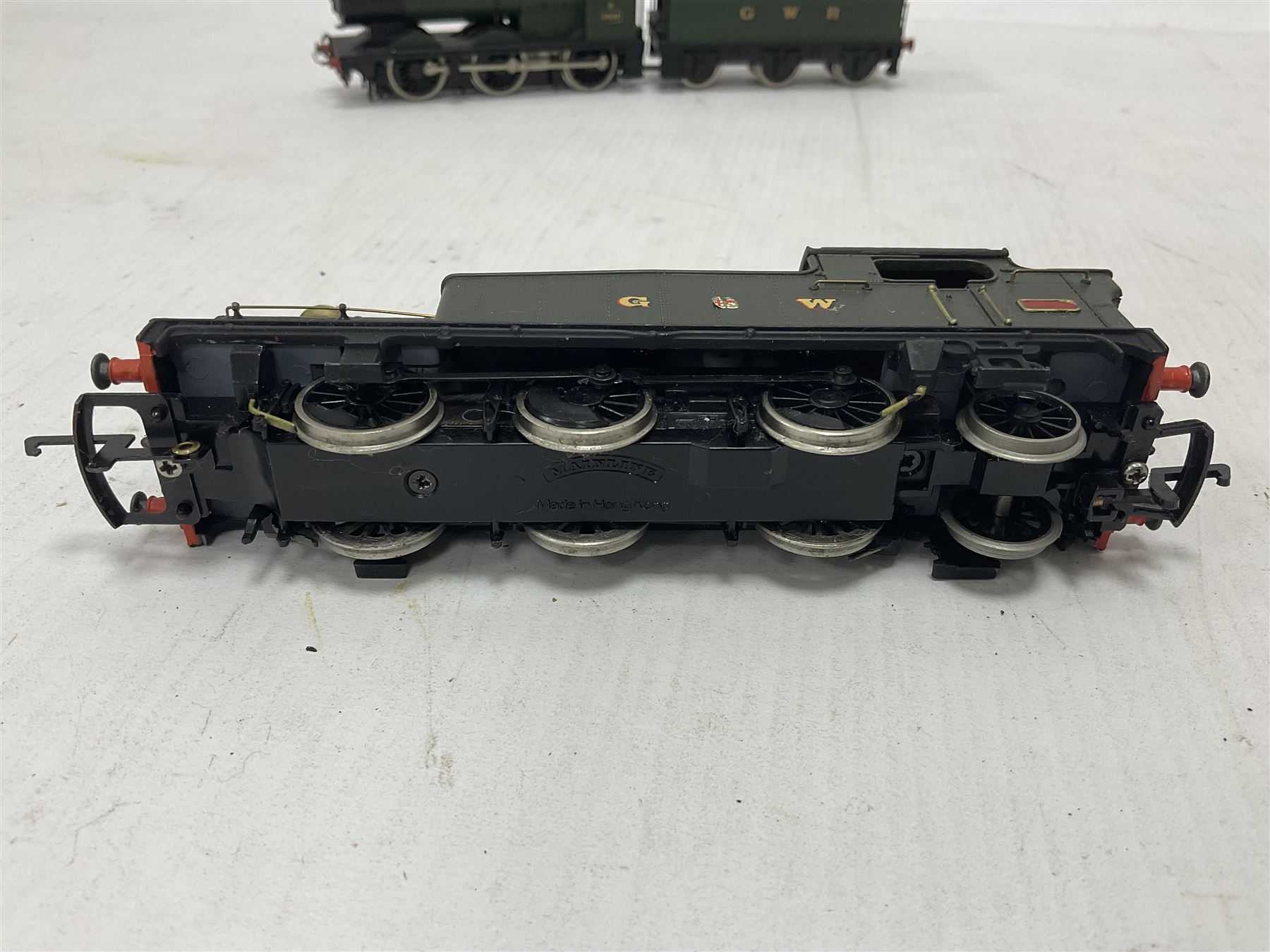 Mainline Railways ‘00’ gauge - Class J72 0-6-0T no.581 in LNER green; Class 43XX 2-6-0 no.2358 in GWR black; Class 2251 0-6-0 locomotive and tender no.3205 in GWR green; Class N2 0-6-2T no.4744 in LNER black; Class 56XX 0-6-2T locomotive; one plain 0-6-0 Tank locomotive (6) 