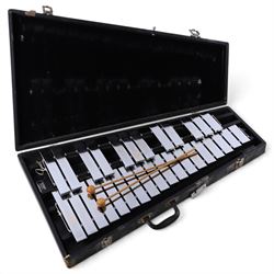 Viscount Percussion A-440 concert glockenspiel, made in England, with graduated metal bars on black wooden frame, contained within hard carry case
