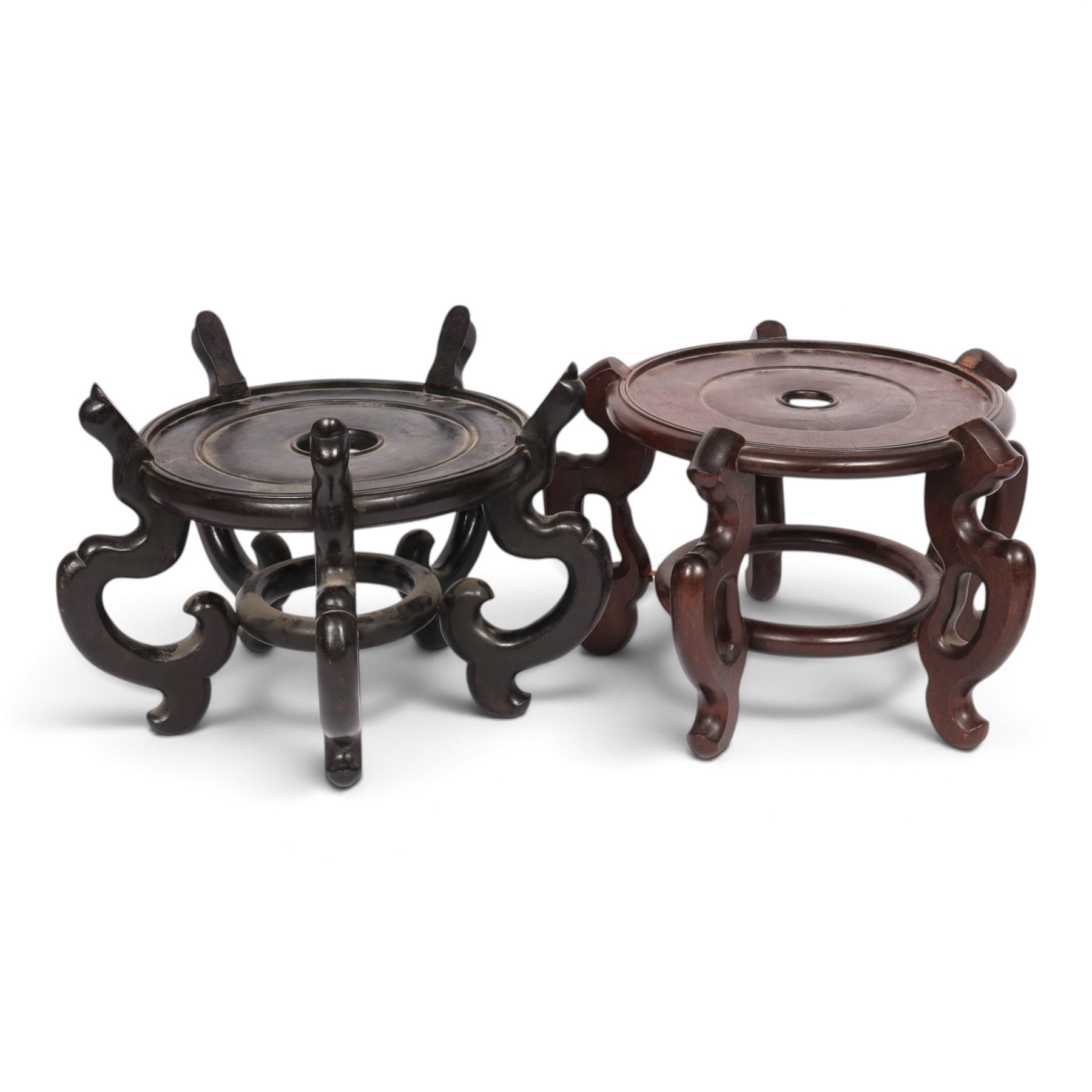 Five hardwood vase stands, for large vases, largest D36cm