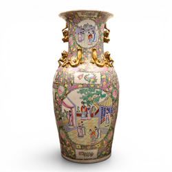 Chinese canton famille rose floor standing vase, decoration with panels depicting court sc...