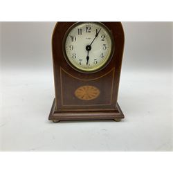 Edwardian mahogany and boxwood strung mantel lancet clock, the dial with black Roman numerals, marked 8 Day Made in U.S.A, upon four compressed bun type feet, H18.5cm