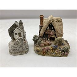 Eleven Lilliput Lane cottages to include Moreton Manor | Antiques
