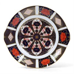 Royal Crown Derby Old Imari 1128 two cake plates and octagonal plate, octagonal plate D23cm
