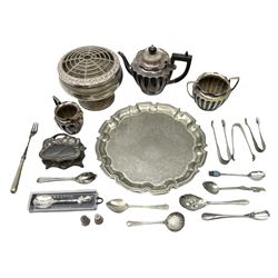 Two hallmarked silver thimbles to includ