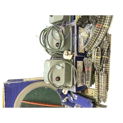 Hornby Dublo - three-rail electric track including boxed D1 turntable, boxed and loose points, boxed and loose switches, three power control units and  large quantity of loose sections