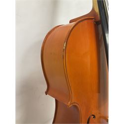 1/4 size Stentor student cello in a soft case, total length 97cm, back length 58cm