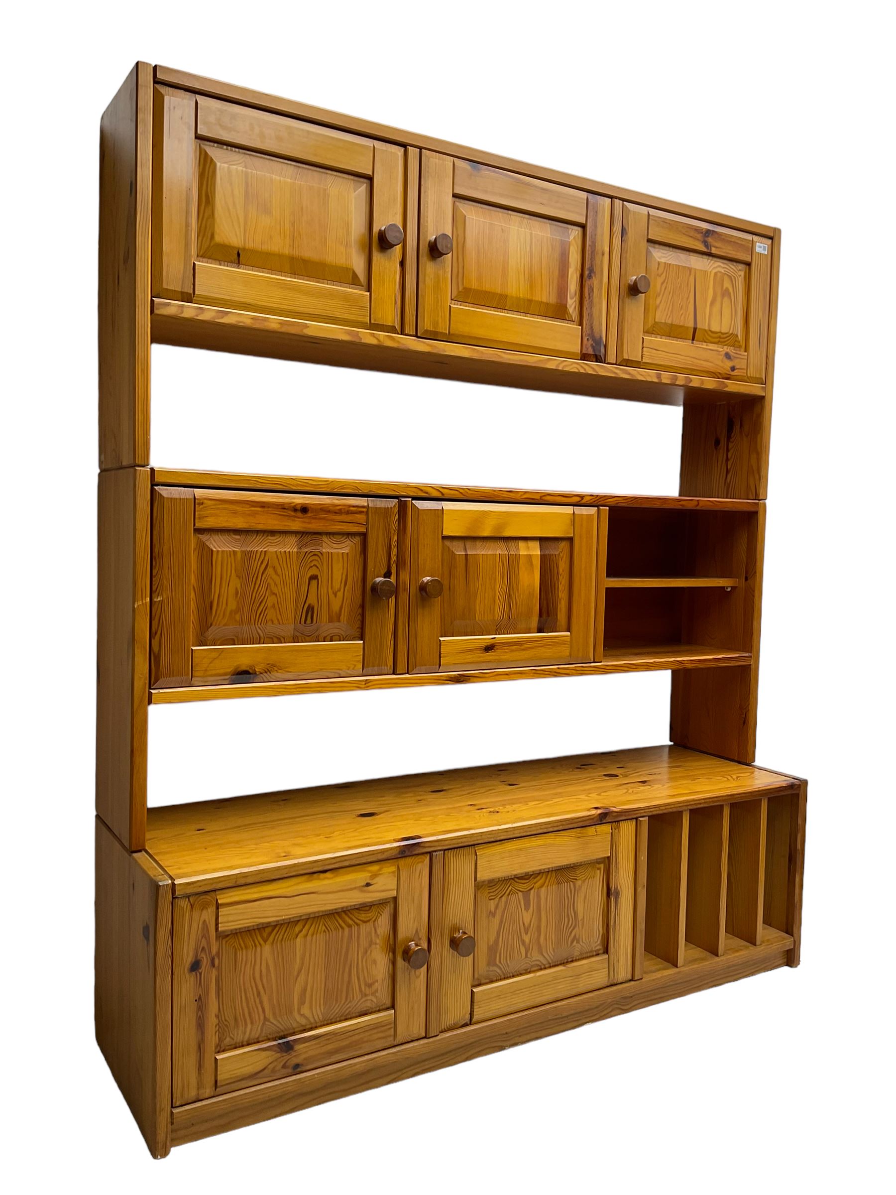 Mid-20th century pitch pine wall unit, fitted with assorted shelves and cupboards 