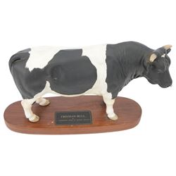 Two Beswick Connoisseur Cattle: Friesian Bull, model and Friesian Cow and Calf, both on wooden plinths, H20cm