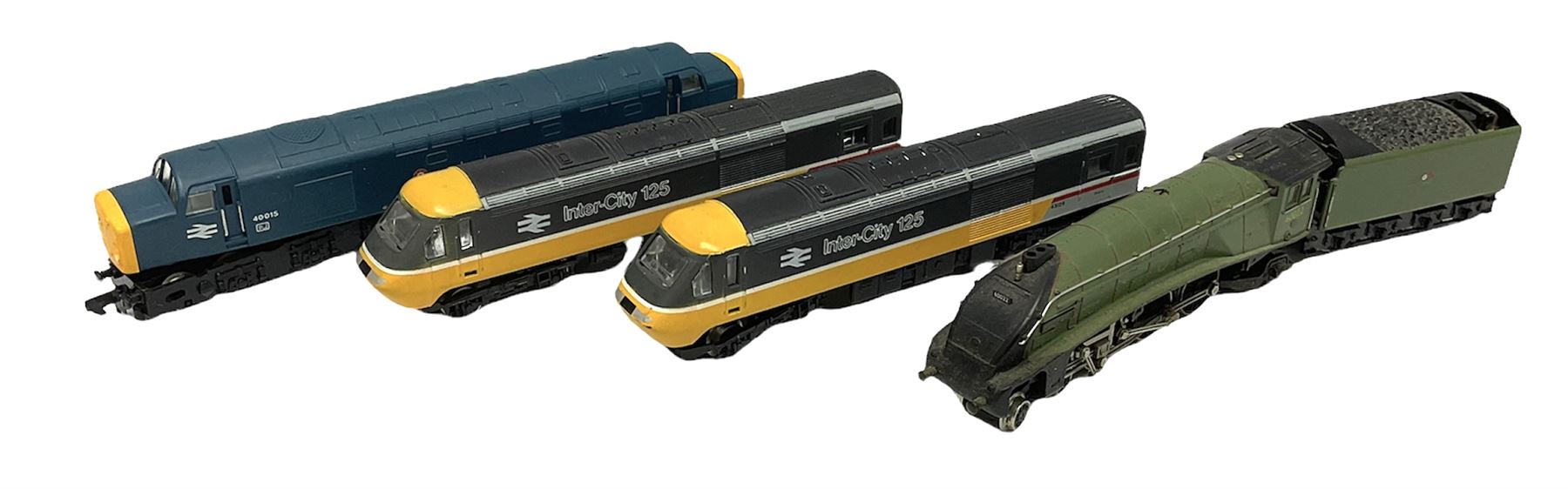 'N' gauge - Trix W. Germany Class A4 4-6-2 locomotive 'Mallard' No.60022 with eight-wheel tender; Graham Farish Class 40 Diesel 1-Co-Co-1 'Aquitania' No.40015; and Graham Farish Class 43 HST powered car No.43129 and dummy car No.43130; all unboxed (4)