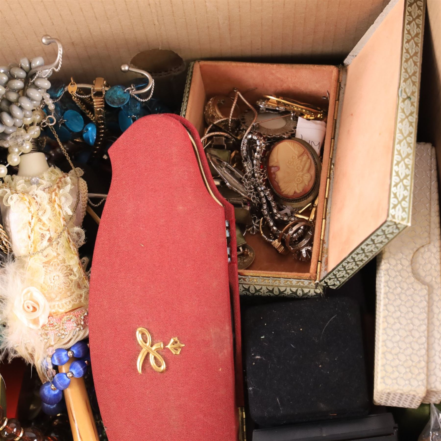 Large collection of costume jewellery, including beaded necklaces, brooches, rings, necklaces etc and compact mirrors