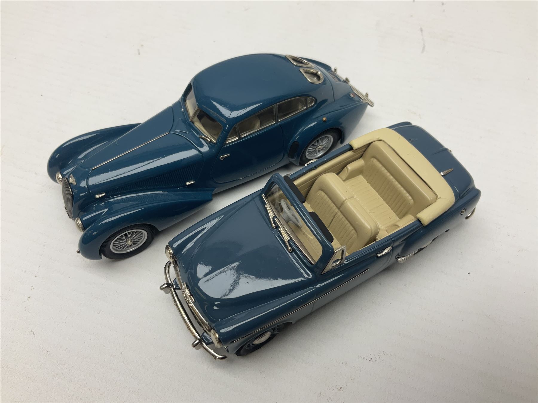 Eight Lansdowne Models 1:43 scale models - 1939 Bentley Embiricos, 1939 Lagonda V12 Long Saloon, 1961 Wolseley 6-110, 1971 Vauxhall PC Cresta De Luxe, 1958 Austin A105, 1955 Hillman Minx Convertible, 1954 Singer Roadster and 1936 Bentley 4 1/4 Ltr Park Ward DHC; all unboxed (8)
