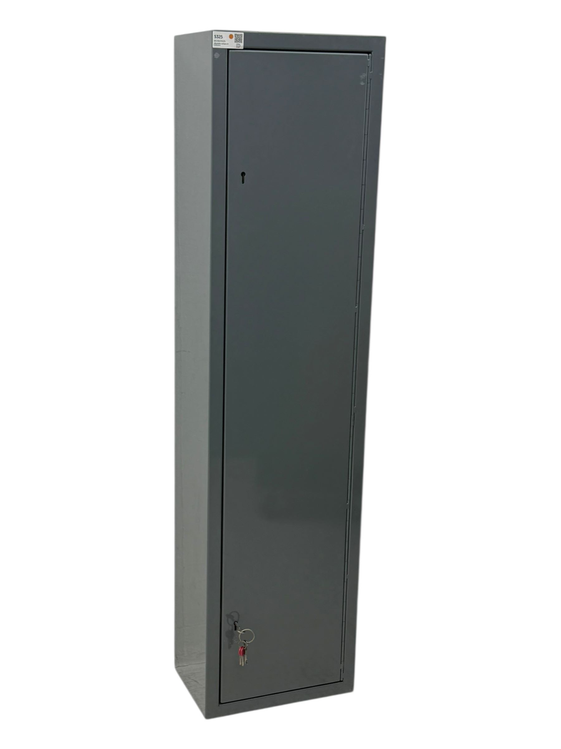 Mountain & Sowden Ltd - painted grey steel construction with single door secured by 7 lever lock, interior fitted with green felt-lined barrel rest, fixed shelf