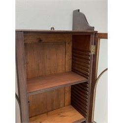 Georgian mahogany Gothic wall hanging cabinet, enclosed by two ogee pointed arch astragal glazed doors, plain sides with shaped top and bottom brackets