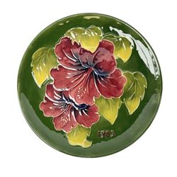 Moorcroft Year Plate, Second Edition 1983, no. 135