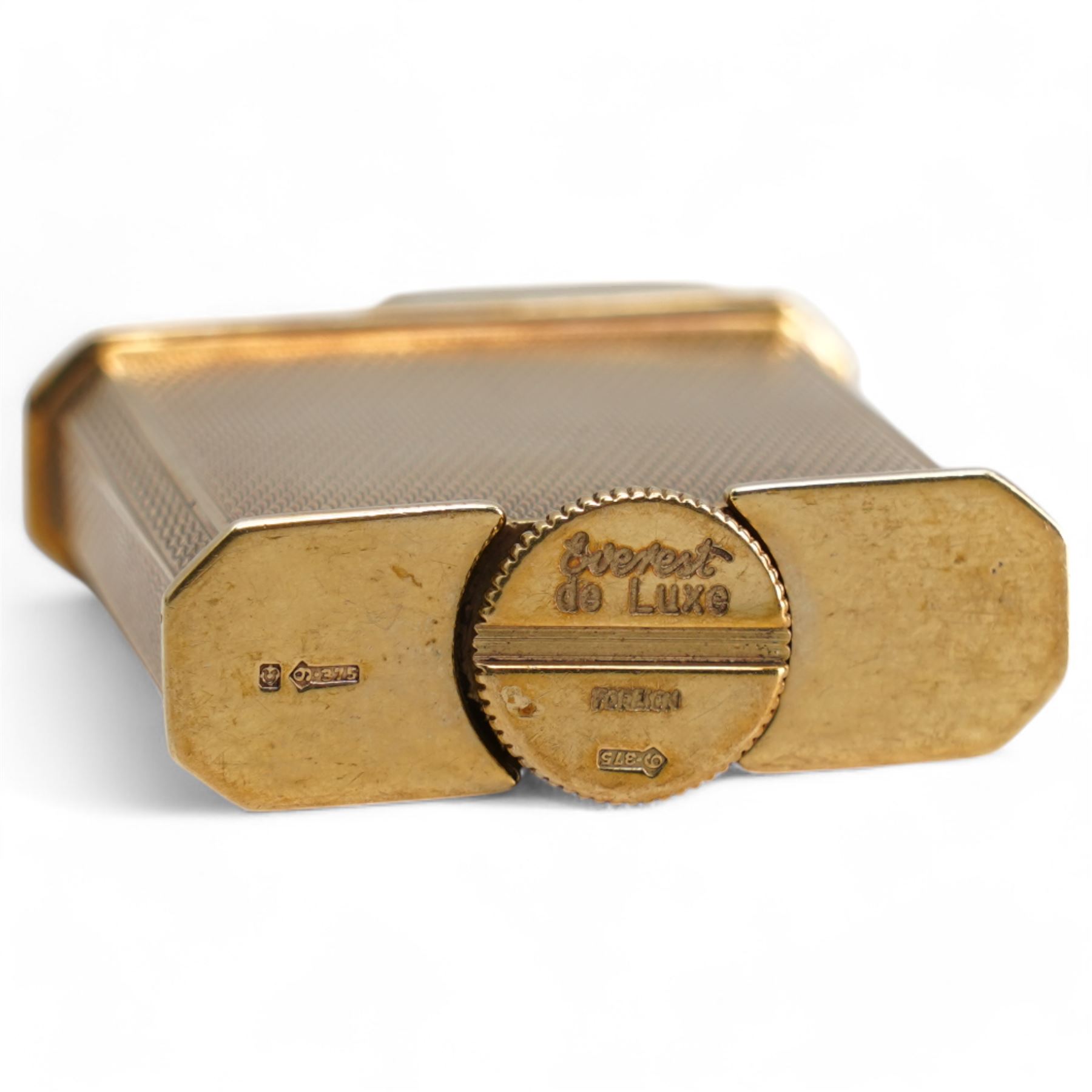 Art Deco 9ct gold Everest de Luxe lighter, with engine turned decoration, case by Stockwell & Co, London import mark 1930