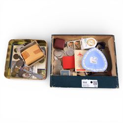 Approximately 20 grams of Great British pre-1920 and approximately 16 grams of pre-1947 si...