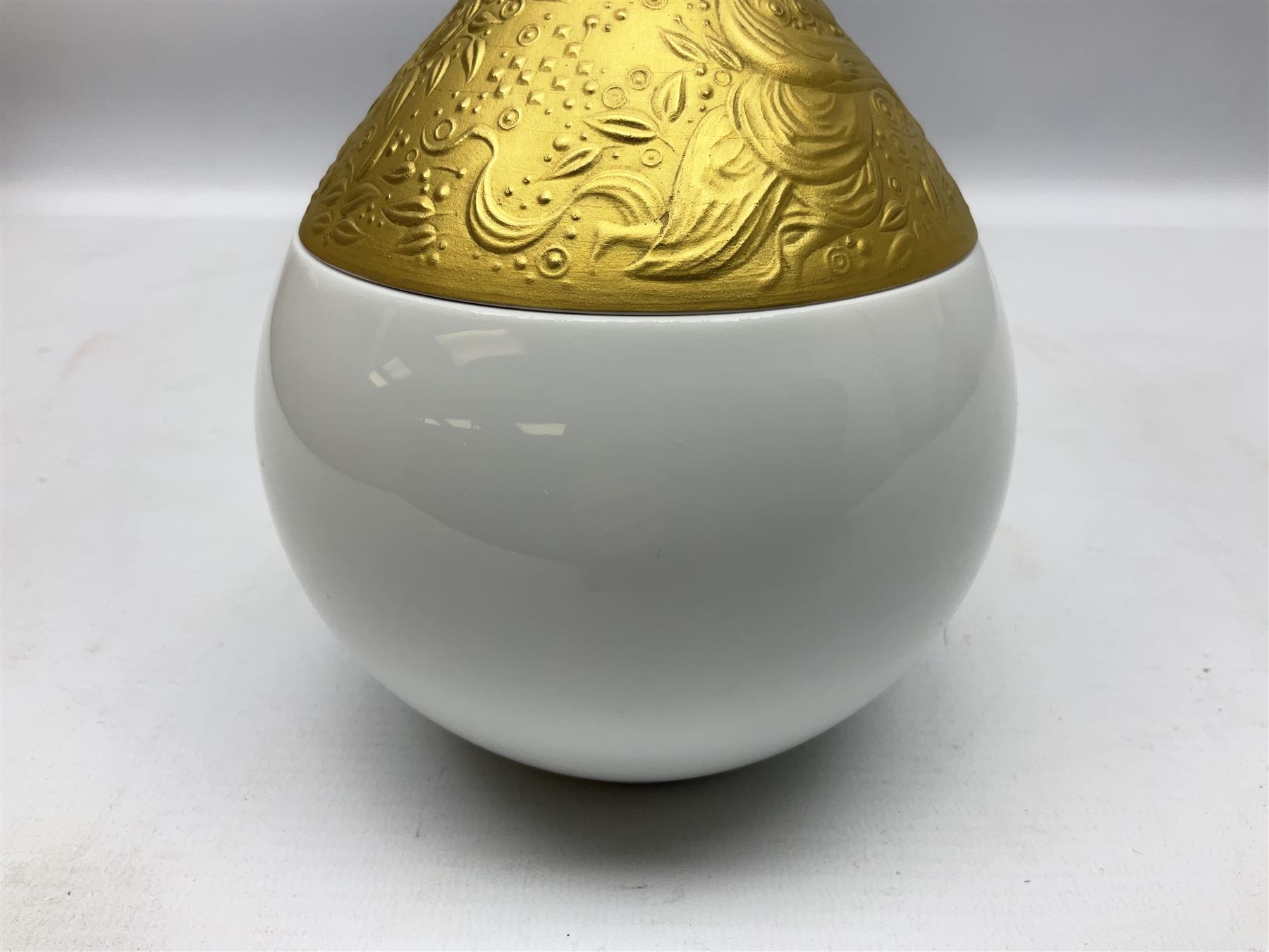 Rosenthal lidded bowl decorated in the Magic Flute pattern, designed by Bjorn Wiinblad, with gilt factory marks and signature to base, H20cm