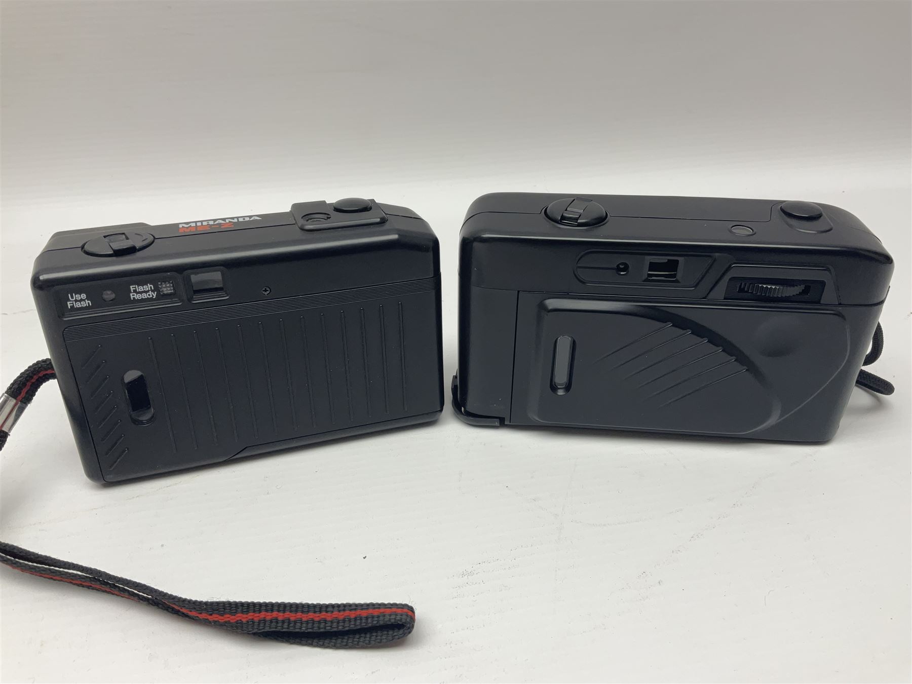 Four Olympus cameras, to include AF10 Super, XA2, Shoot & Go and Supertrip examples, together with Miranda ME-Z and Miranda ME-X DX cameras, an Agfa Optima camera with Agfa Paratonic DIN ASA Solitar 1:2.8/40 lens, Canon Snappy S camera and a Fujifilm Fine Pix S5700 camera, serial no 7WE12368 (8)