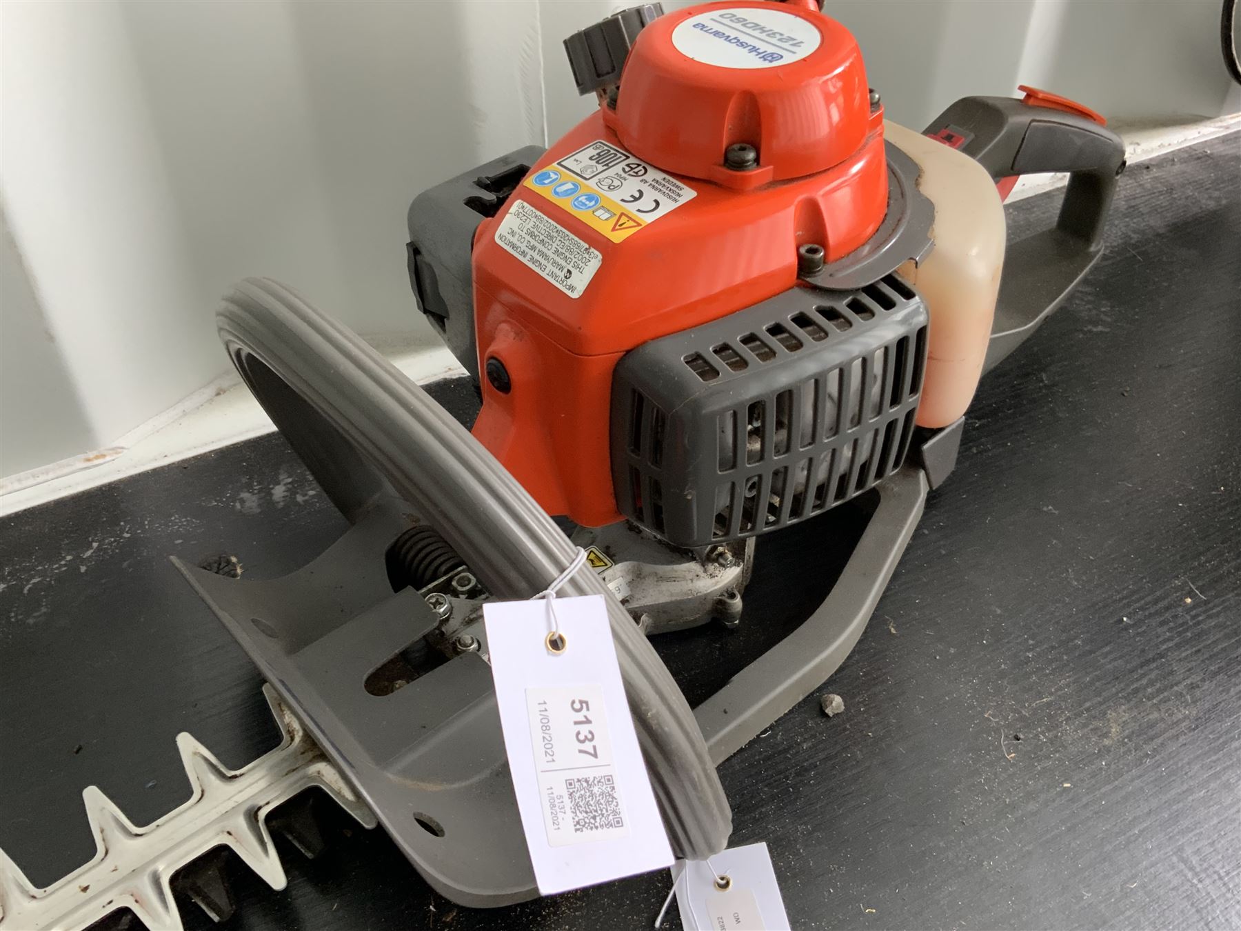 Husqvarna 123HD60 hedge cutter - THIS LOT IS TO BE COLLECTED BY APPOINTMENT FROM DUGGLEBY STORAGE, GREAT HILL, EASTFIELD, SCARBOROUGH, YO11 3TX