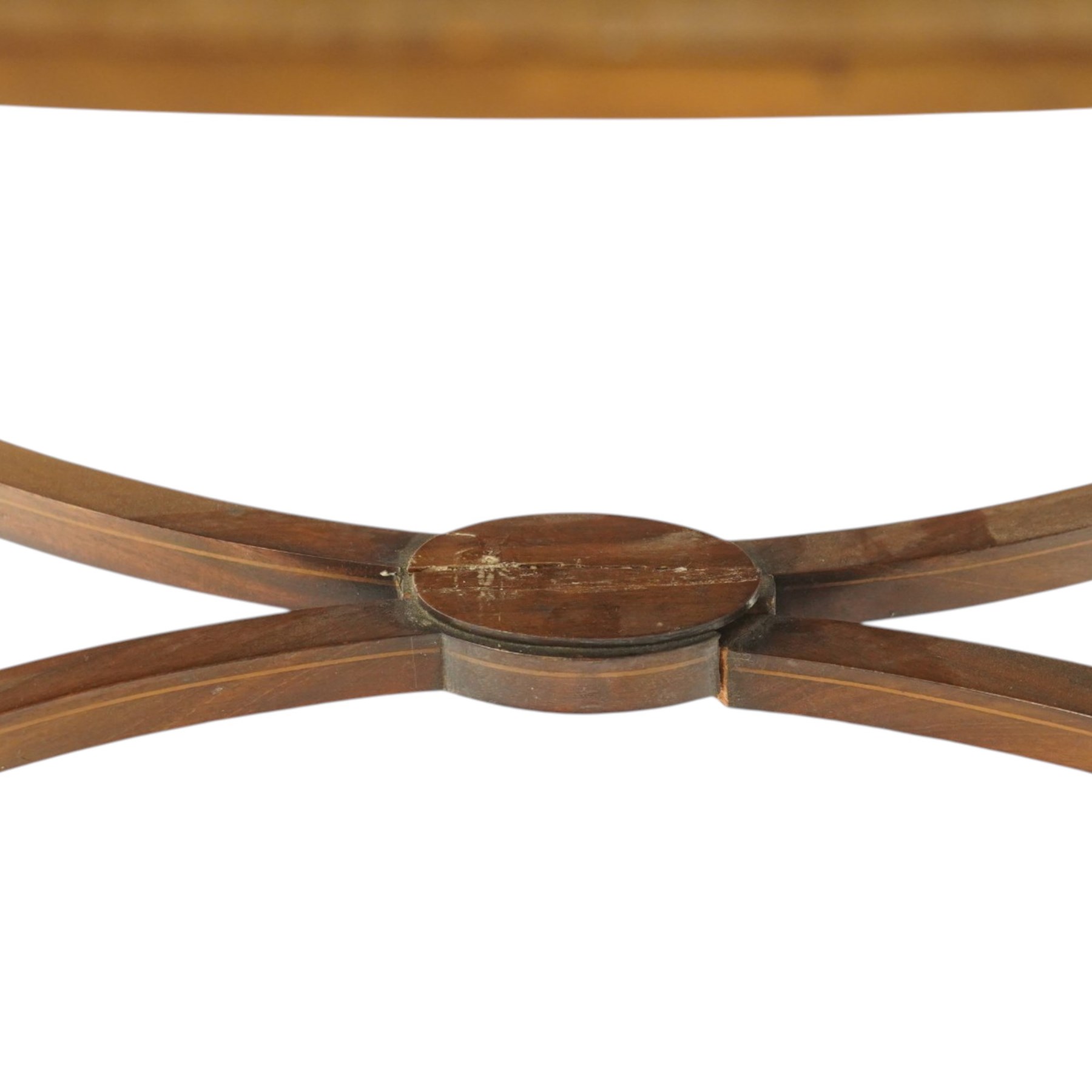 Edwardian Sheraton Revival inlaid mahogany and satinwood marquetry oval two-tier étagère occasional table, the oval top with removable glazed tray with brass handles, over an ornately inlaid top with central patera motif and trailing foliate scrolls, the splayed uprights inlaid with bellflowers, over a matched inlay under-tier, raised on splayed supports united by curved X-stretcher,  retailed by David Hick Interiors, Jersey