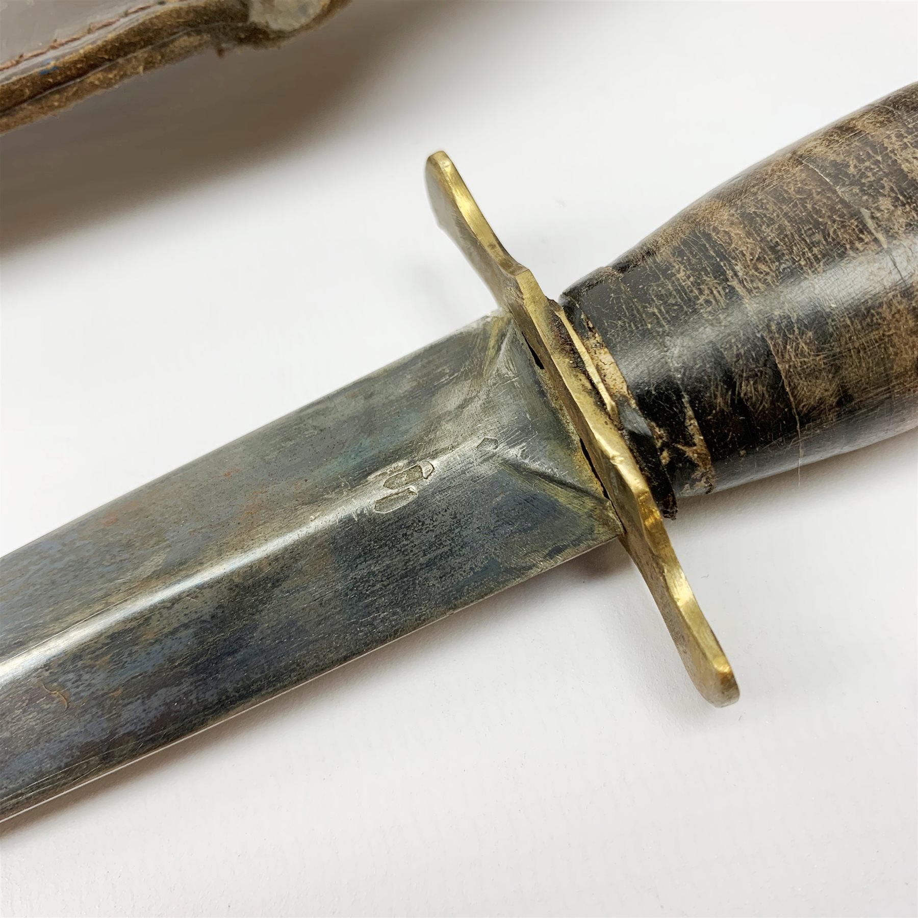 American WW2 type fighting knife with 14cm steel double edged blade