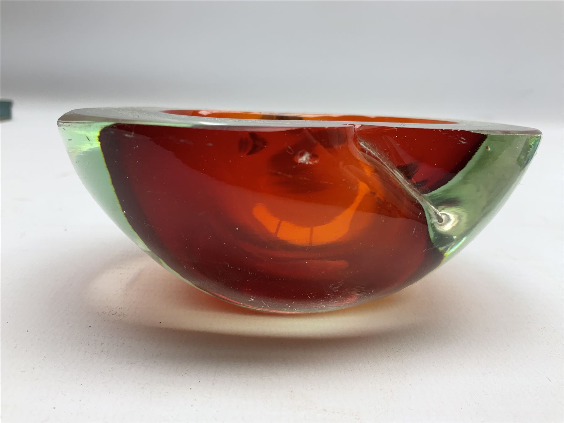 Murano glass Vetreria Artistica Oball bowl, together with a similar example, H6cm 