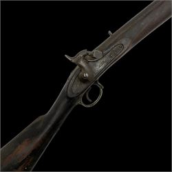 20th century Indian percussion musket, the 76cm barrel with two bands, indistinctly inscribed lock-plate, walnut full stock stamped 642 with brass butt and trigger guard and under barrel ramrod channel L121cm overall