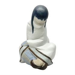 Large Lladro Gres figure Eskimo Girl no. 2008 designed by Juan Huerta, H31cm