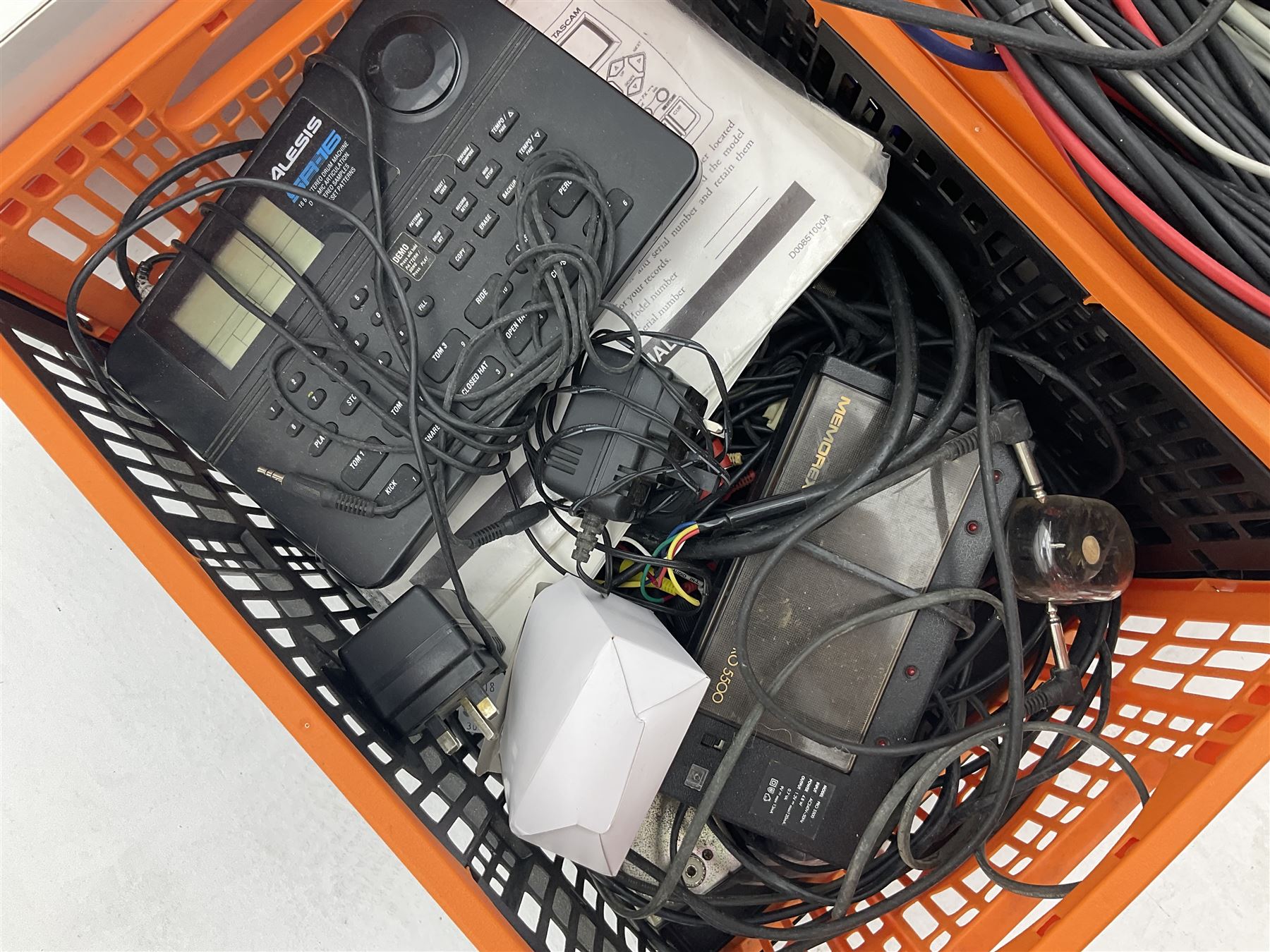 Alesis SR-16 drum machine, Neewer 48V phantom power supply, microphone stand, Genexxa microphone, quantity of jack to jack cables and other similar items