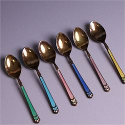 Set of six mid 20th century harlequin enamel coffee spoons, hallmarked Turner & Simpson Ltd, Birmingham 1960, in fitted case