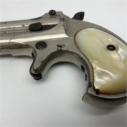 Remington .41 rim-fire over-and-under double barrel Derringer pistol, with 7.5cm(3