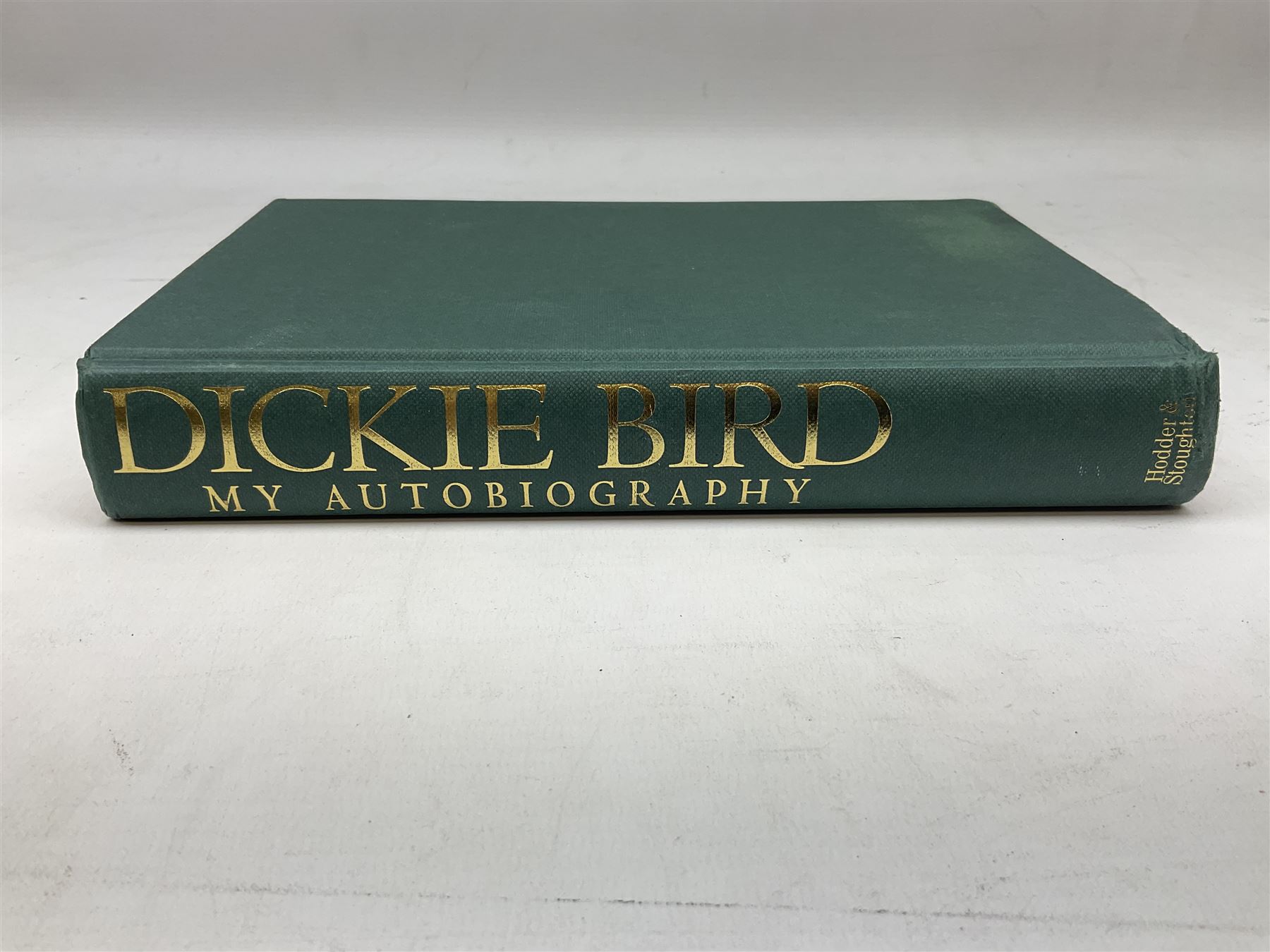 Signed Dickie Bird 'My Autobiography' first edition 1997 hardback, signed on frontispiece, together with a quantity of other books to include hardbacks and reference books
