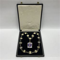 1920s 9ct gold enamel pendant inscribed 'Hull Municipal Technical College Old Boys Association', with presentation engraving verso, hallmarked W H Haseler Ltd, Birmingham 1929, suspended from a silver chain of office, with sixteen engraved shield links, hallmarked W H Haseler Ltd, Birmingham 1933, contained within fitted case 