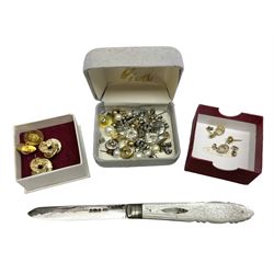 Hallmarked silver bladed mother of pearl fruit knife, the handle with engraved foliate design, together with gold and opal pair of stud earrings, further pair of gold earrings, and gold and silver oddments and other costume jewellery