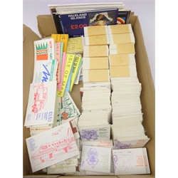  Large Collection of stamp booklets including 2x2/-, 2x9x6x2x2x3x1x2x6x1x4x4x2x3x8x90p, 3x85p 10x70p, 2x65p, 250x50p in wrapper, 185x50p,  loose, 10x10p, IOM 1x80p, 1x60p, 1x50p, 3x40p, 1x30p  