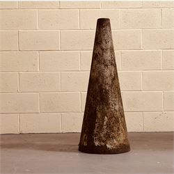 Large cast iron blacksmiths mandrel. H105cm.  - COLLECTION BY APPOINTMENT FROM: The White House, Thirsk Road, Easingwold, York, YO61 3NF - CALL 01723 507111 TO ARRANGE