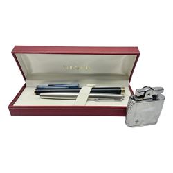Sheaffer fountain pen, with 14ct gold nib, boxed, together with a Parker fountain pen and a Ronson Viking lighter