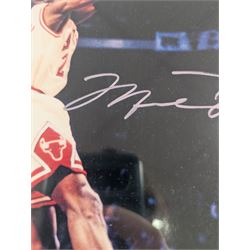 Michael Jordan signed 10 x 7