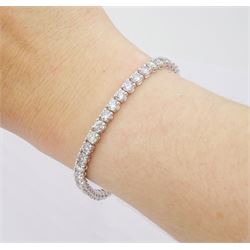 18ct white gold round brilliant cut diamond bracelet, total diamond weight approx 7.10 carat