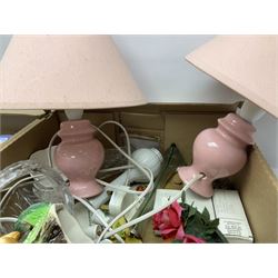 Shelley Maytime pattern sauce boat and saucer, Hornsea vases, blue and white Willow pattern dinner wares and a collection of other ceramics and glassware, in four boxes 