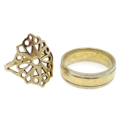  9ct white and yellow gold wedding band and gold filigree ring, both hallmarked 9ct  
