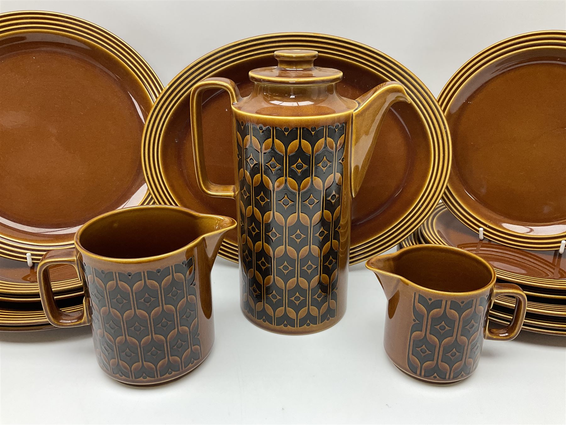 Hornsea Heirloom pattern coffee service for six, comprising of coffee pot, covered sucrier, milk jug, hot water jug, dessert plates, side plates, dinner plates, jug, salt and pepper shakers and serving platter 