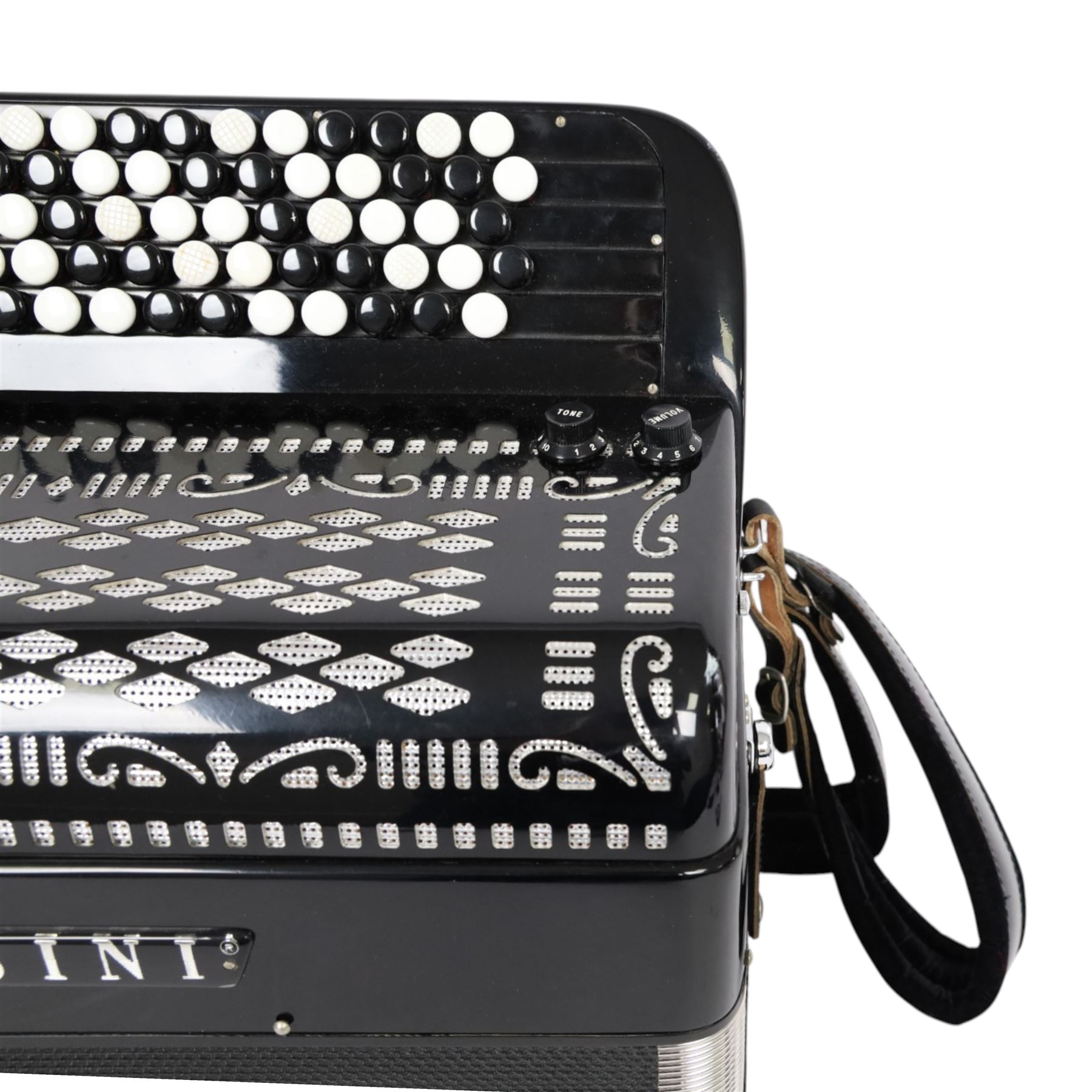 Borsini 5-row basso chromatic button accordion, with 77-black and white buttons, in black high gloss case, with carry strap and original hard carrycase