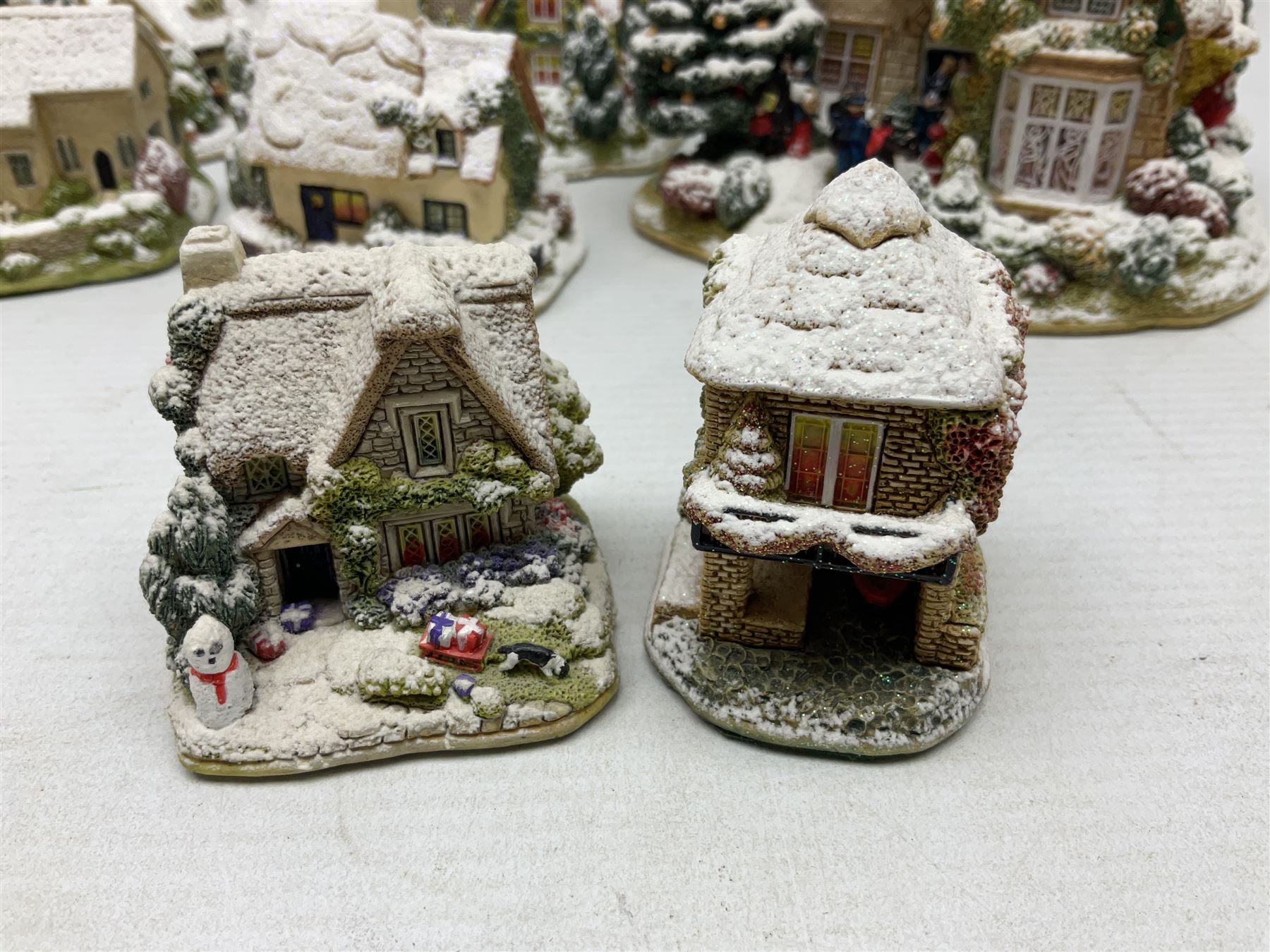 Lilliput Lane - Christmas Eve, at the 2003 Collectors Fair